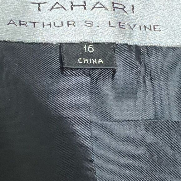 TAHARI Arthur S. Levine Blazer NWOT Black One-Button Size 16 - Picture 3 of 12